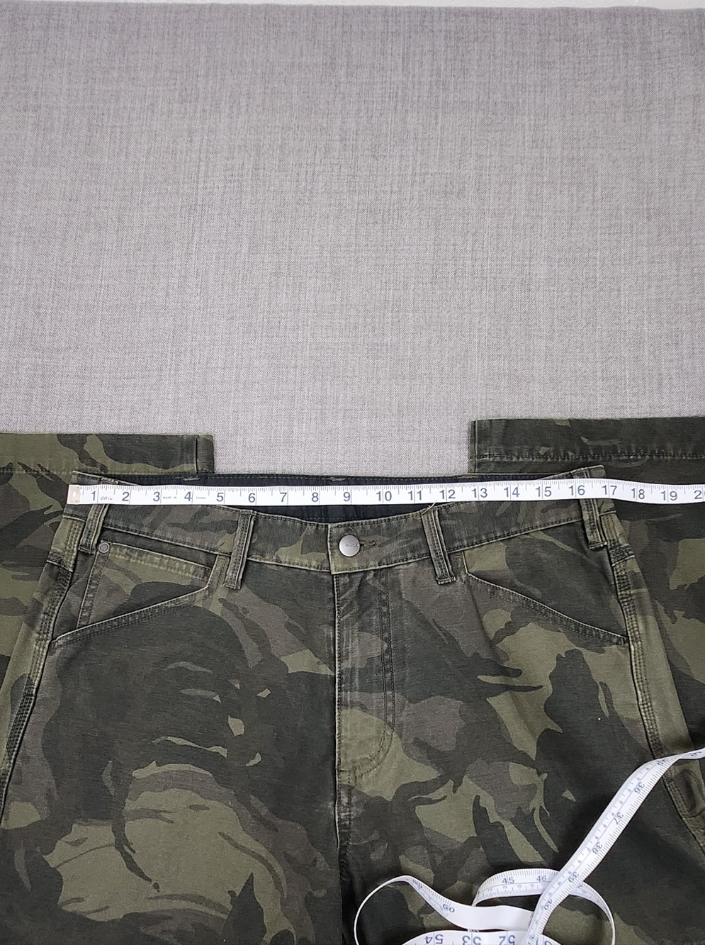 RVCA Camo Double Knee Carpenter Style 100% Cotton Pants. 32 × 29 - Picture 10 of 12